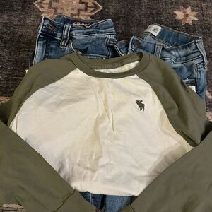 abercrombie kids olive green ringer tee with cream body